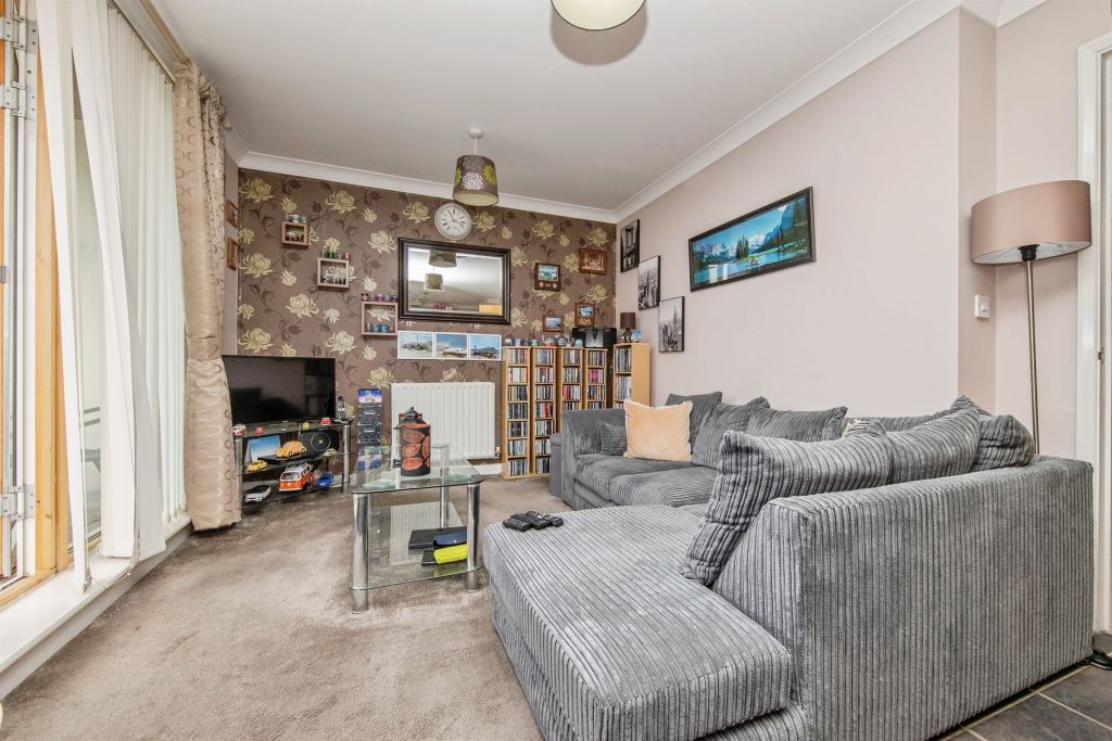 Property photo 3 of 14