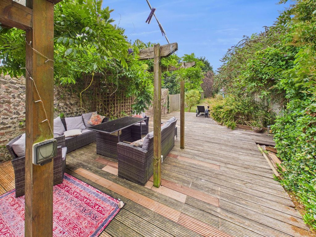 Property photo 3 of 24
