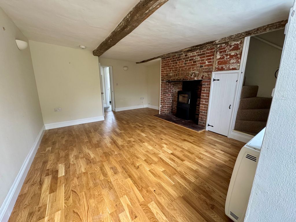 Property photo 2 of 10 Living Room