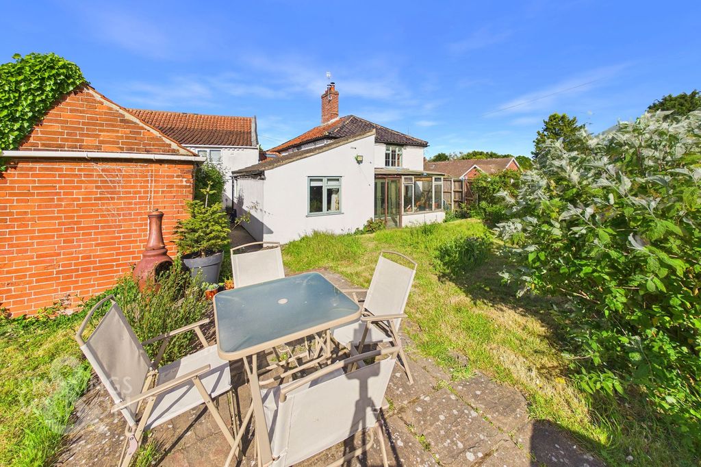 Property photo 1 of 25