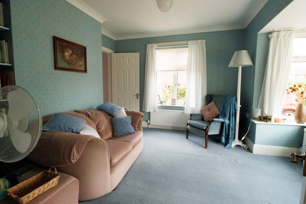 Property photo 3 of 32