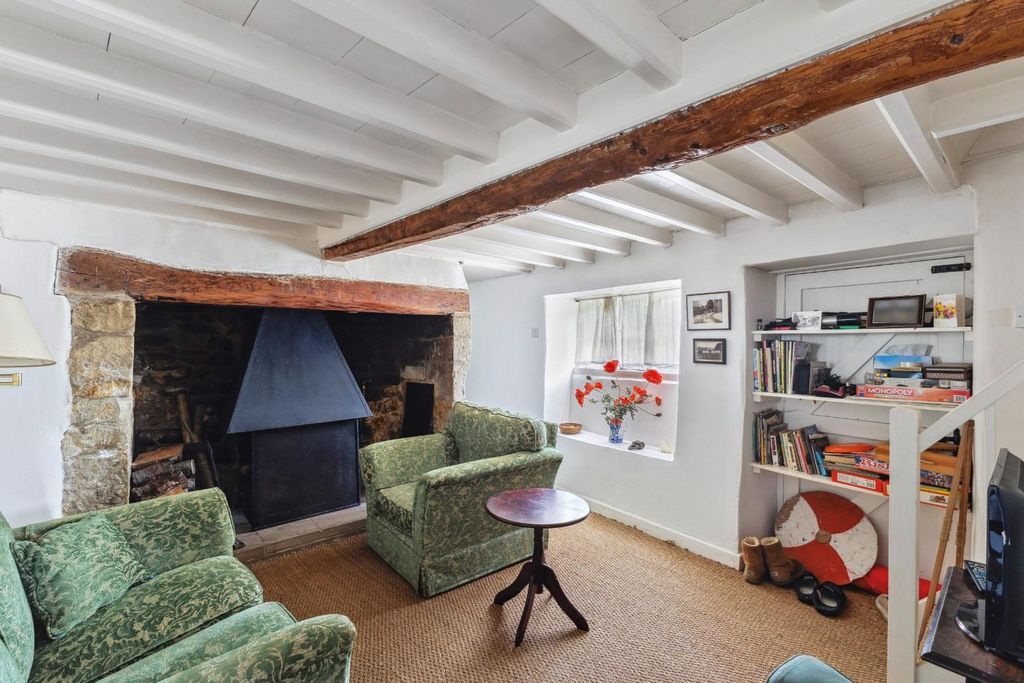 Property photo 2 of 12 90810_Springside Cottage(5).Jpg