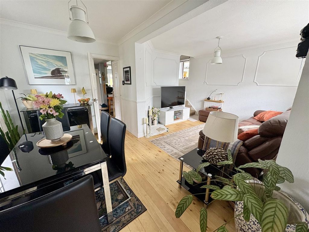 Property photo 2 of 13 Img_0883.Jpeg