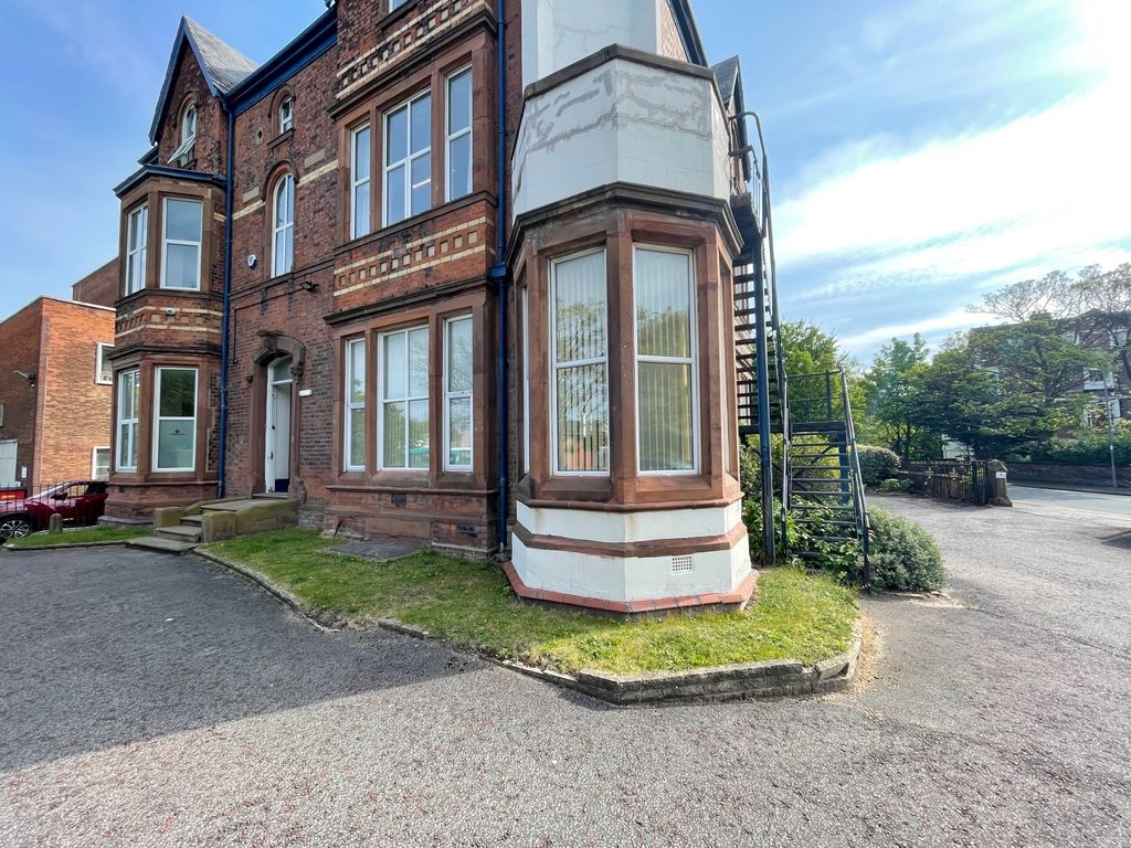 Property photo 2 of 6