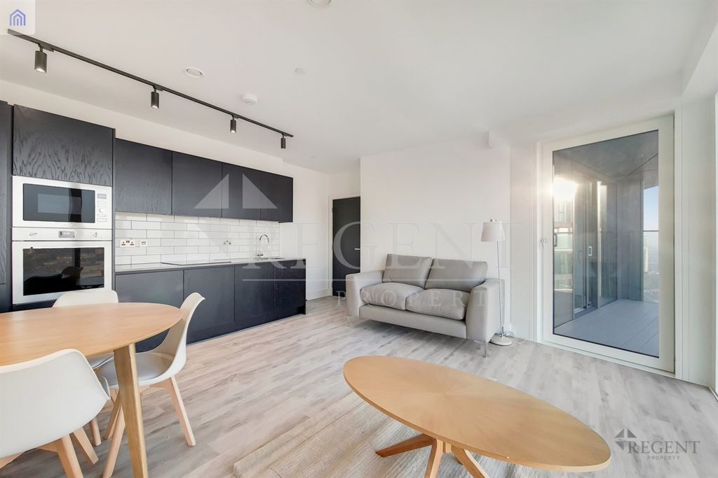 Property photo 2 of 8 Open Plan