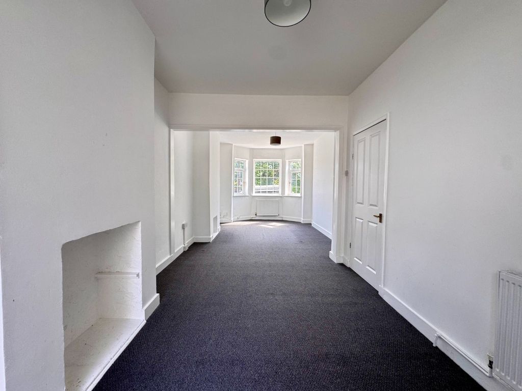 Property photo 3 of 14 3769207