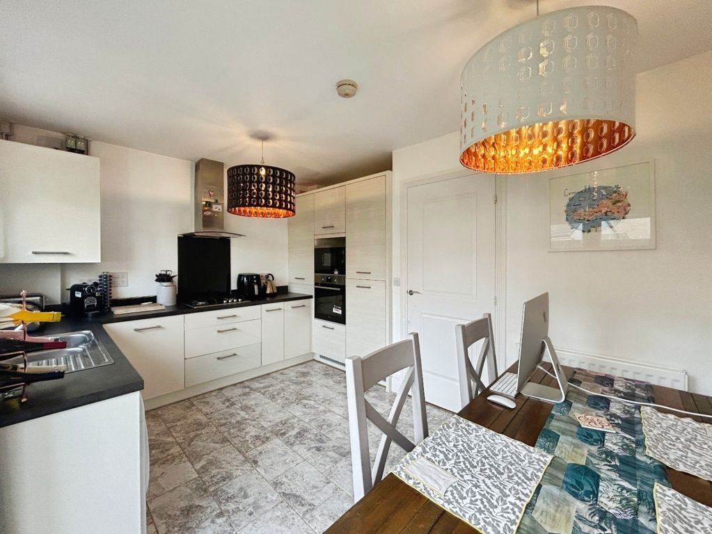 Property photo 3 of 19 49922610