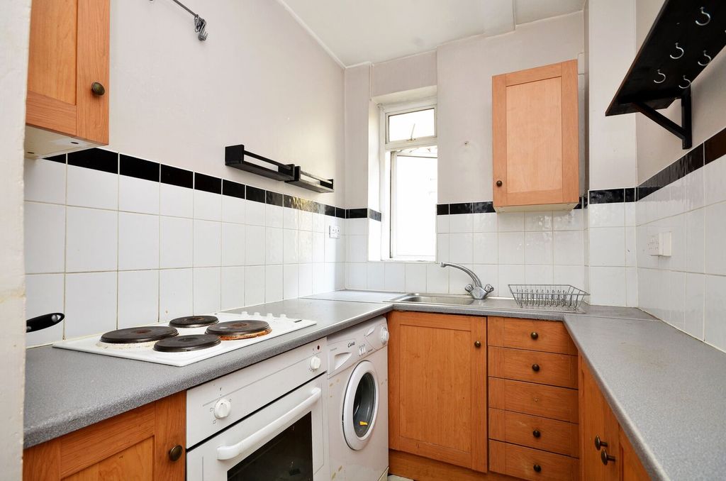 Property photo 2 of 5