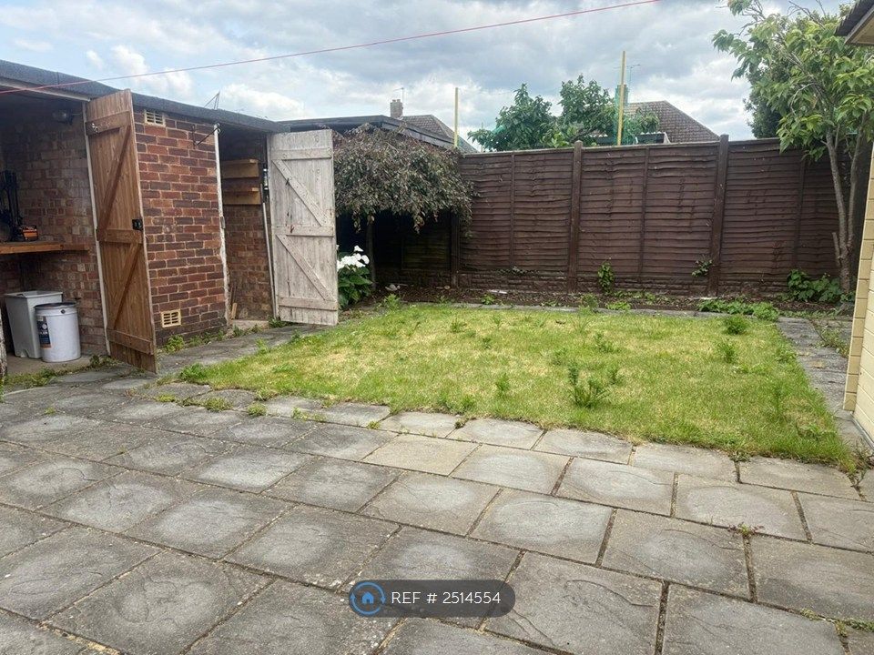 Property photo 2 of 14 Garden Storage 1