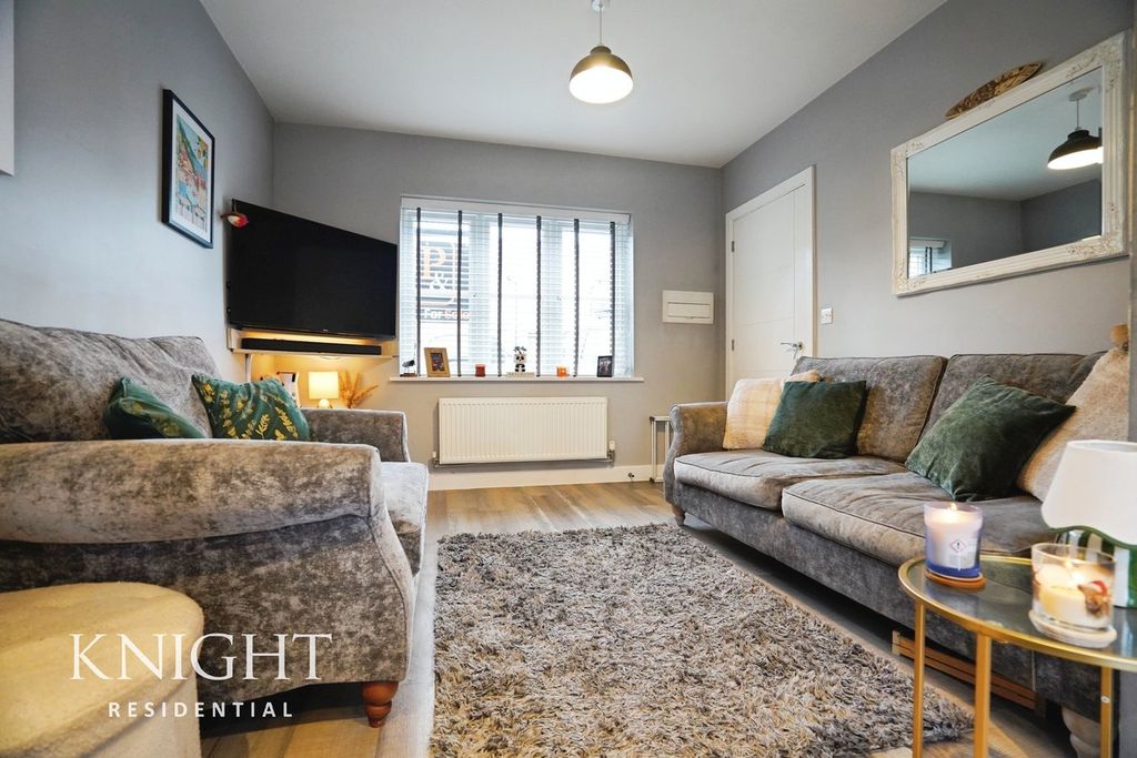 Property photo 3 of 20