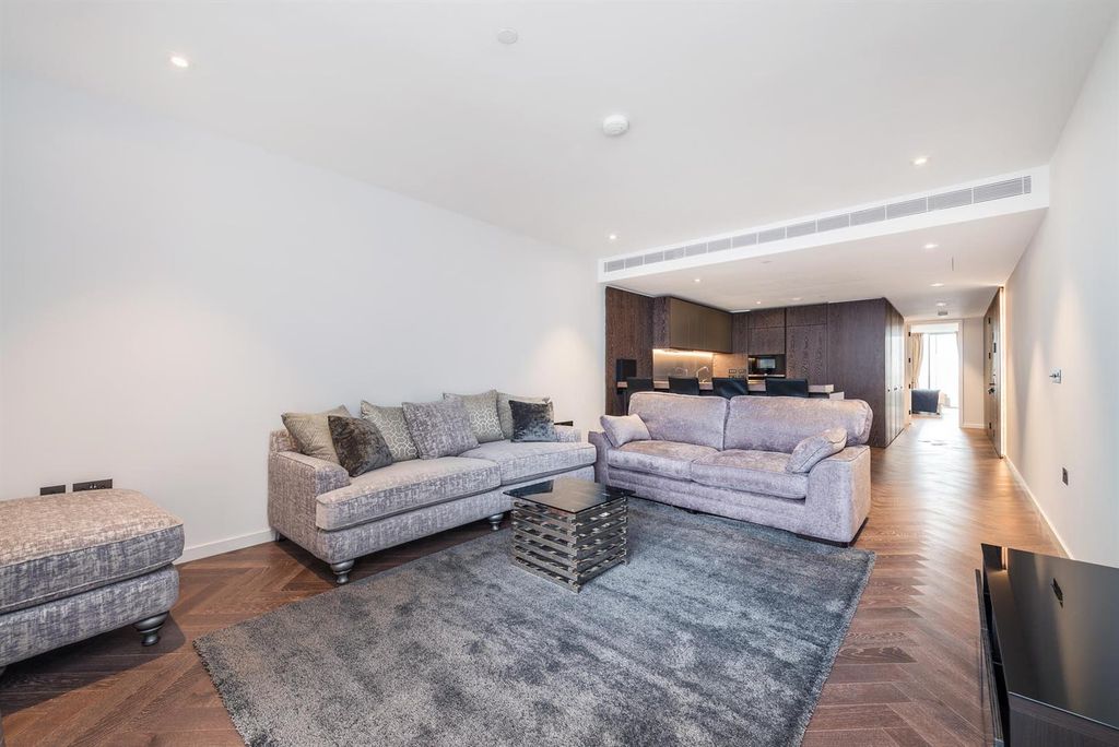 Property photo 2 of 9 Picture 2