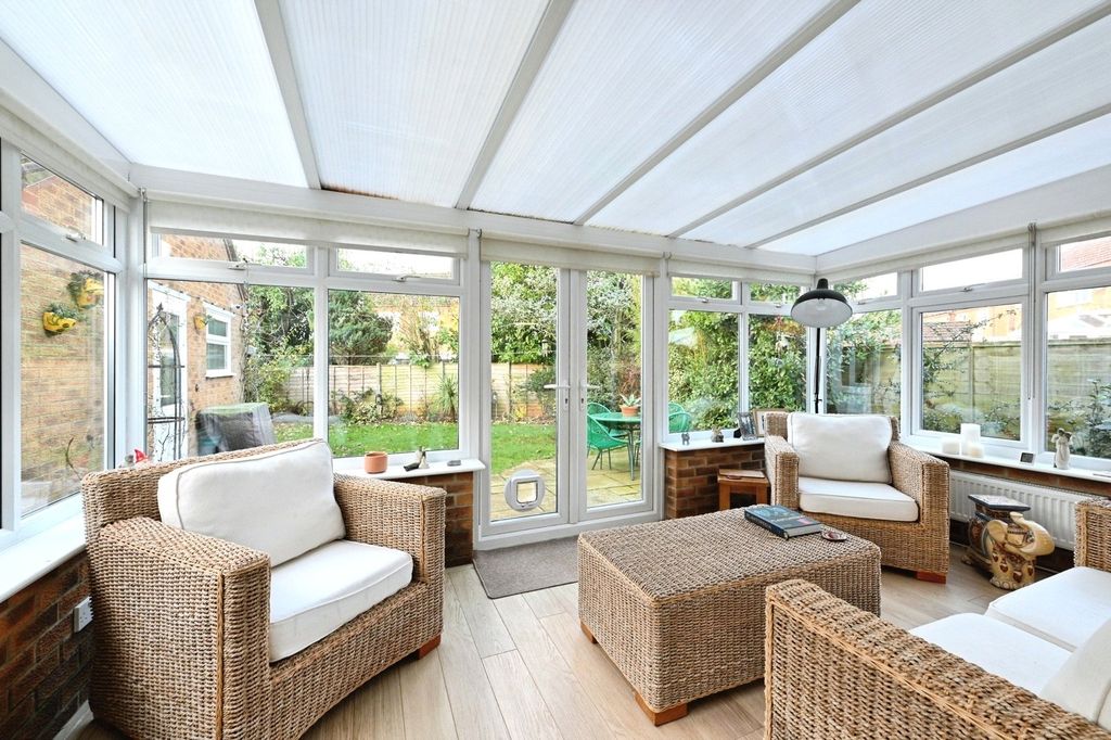 Property photo 2 of 20 Pbox-Img.Jpg