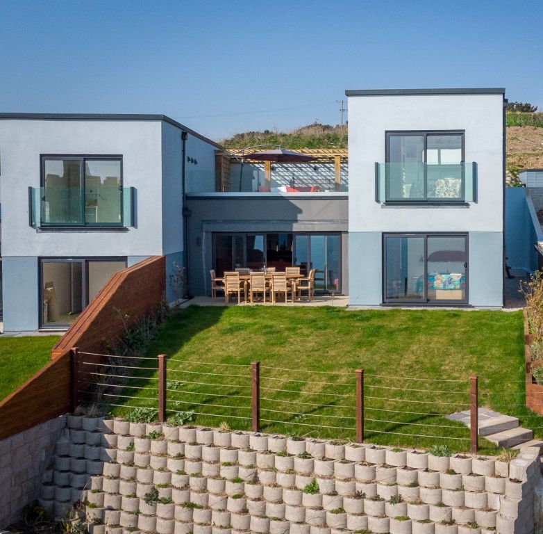 Property photo 3 of 25 Main Elevation