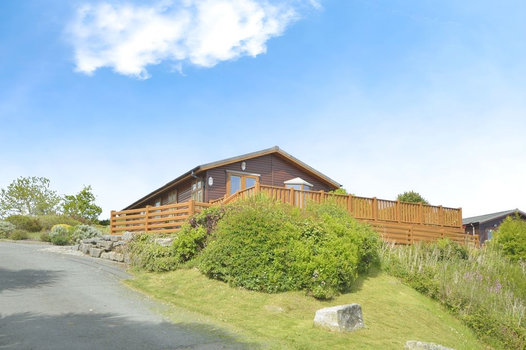 Property photo 2 of 44 Photo