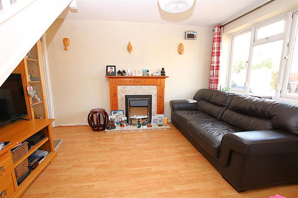 Property photo 3 of 11 Img_1210.Jpg