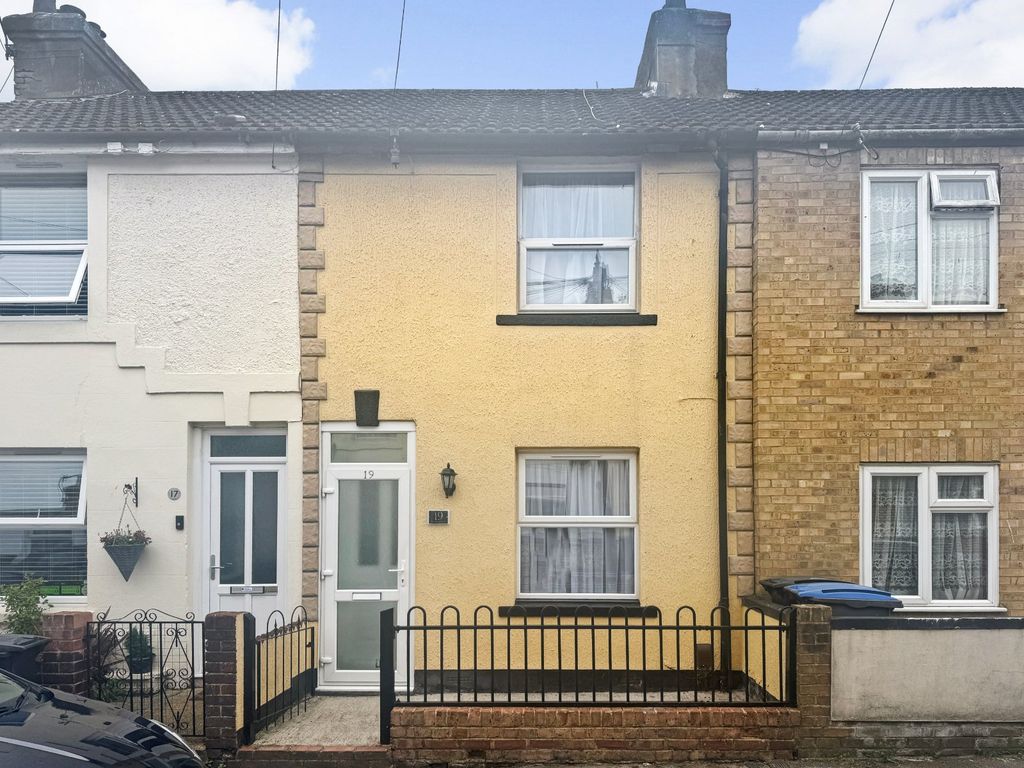 Property photo 3 of 13 Wyndham Road