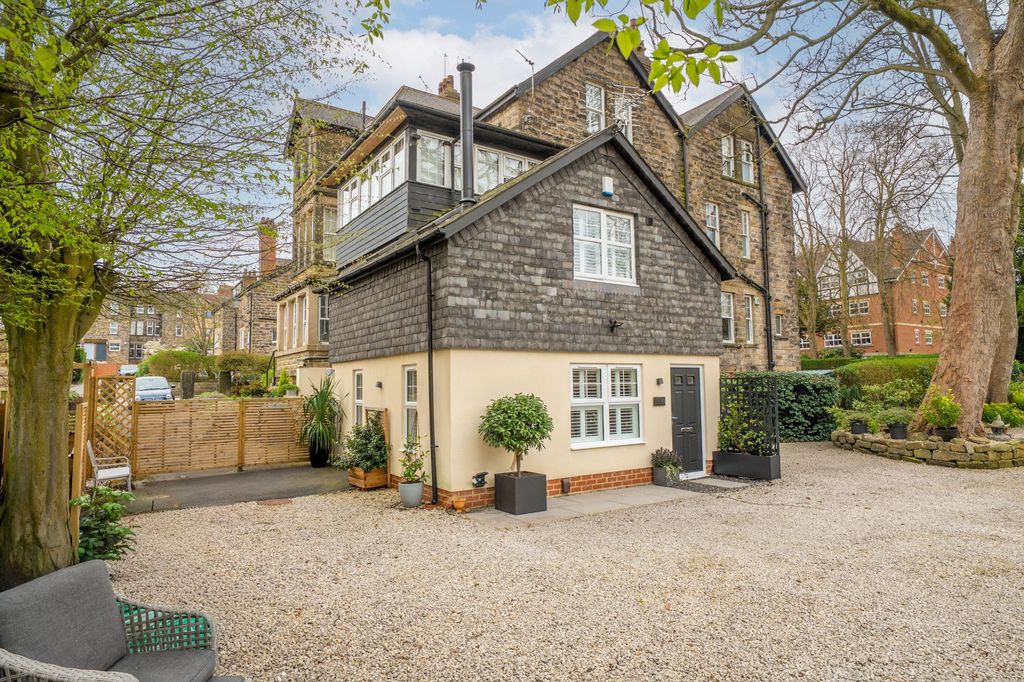 Property photo 1 of 26