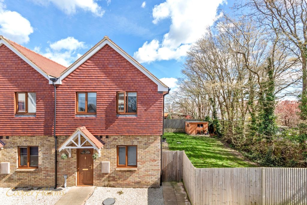 Property photo 1 of 13 Front