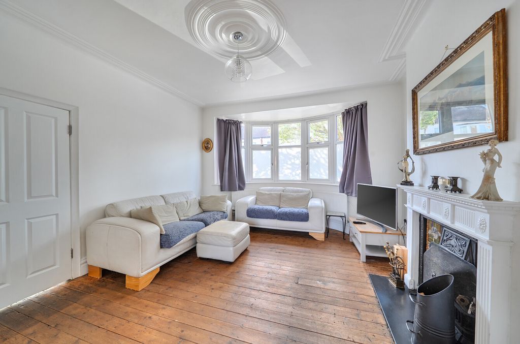 Property photo 2 of 20 1439367-2-69d6833...