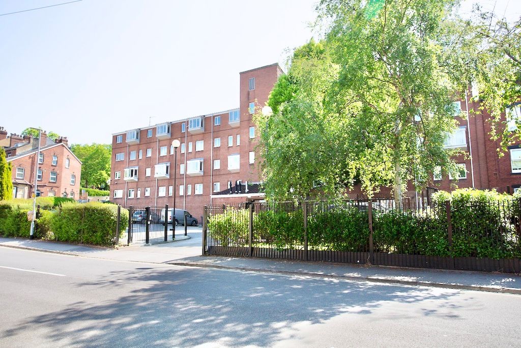 Property photo 3 of 14 Photo 2