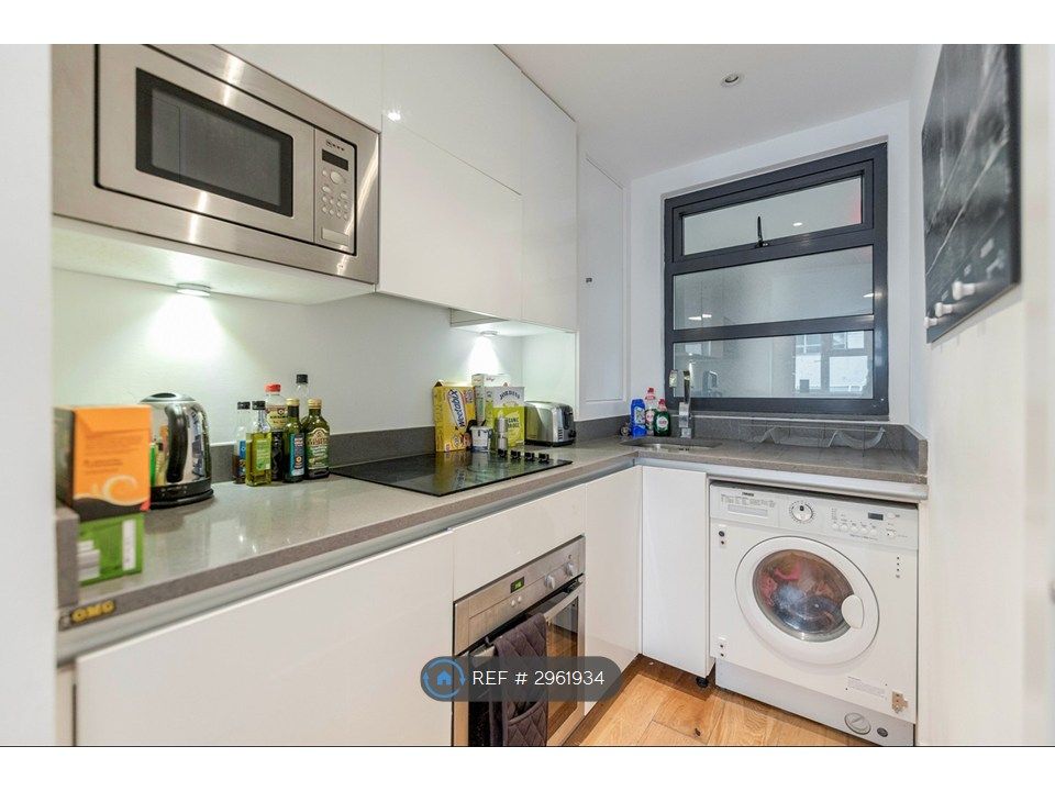 Property photo 1 of 15 Kitchen