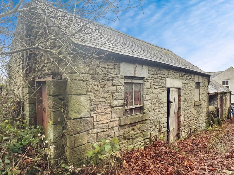 Property photo 3 of 16 Photo 13