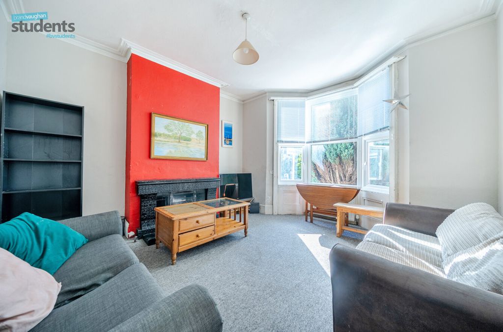 Property photo 2 of 10 42242Dff-B367-448...