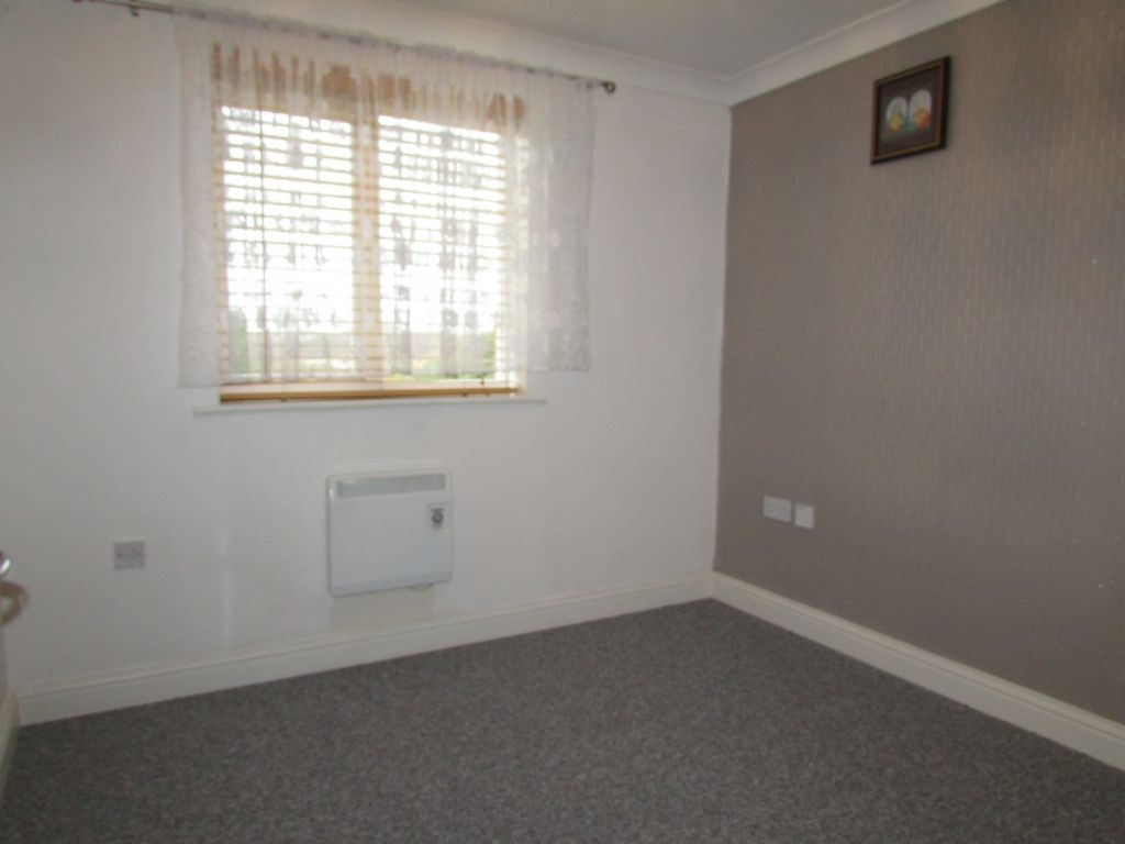 Property photo 3 of 8 Bedroom One