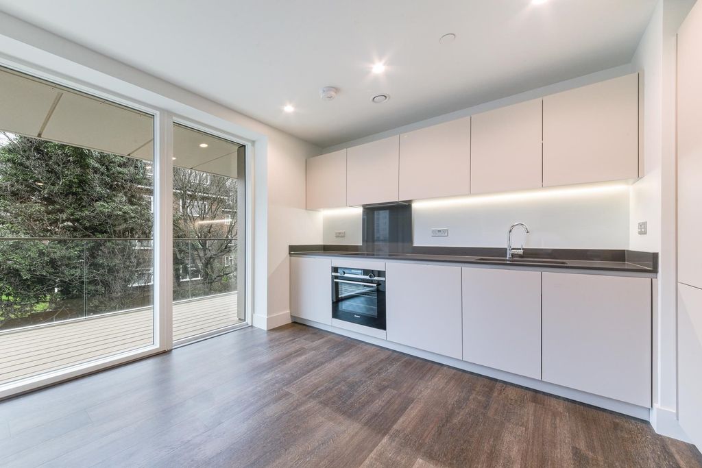 Property photo 2 of 22 Photo 1