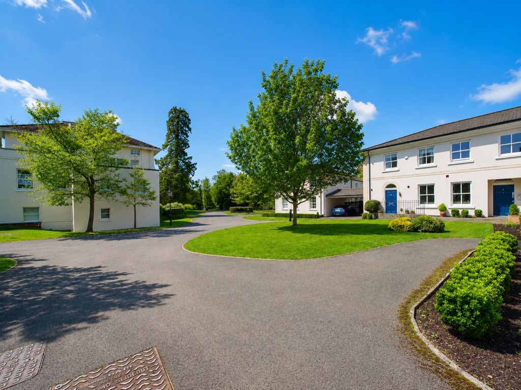 Property photo 1 of 12 7
