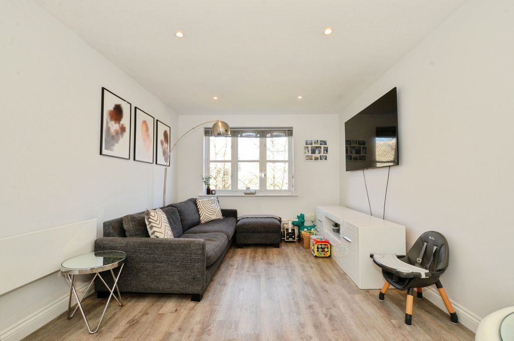 Property photo 2 of 11 Dsc_6866