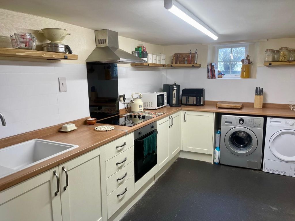 Property photo 3 of 18 Nn.Jpg