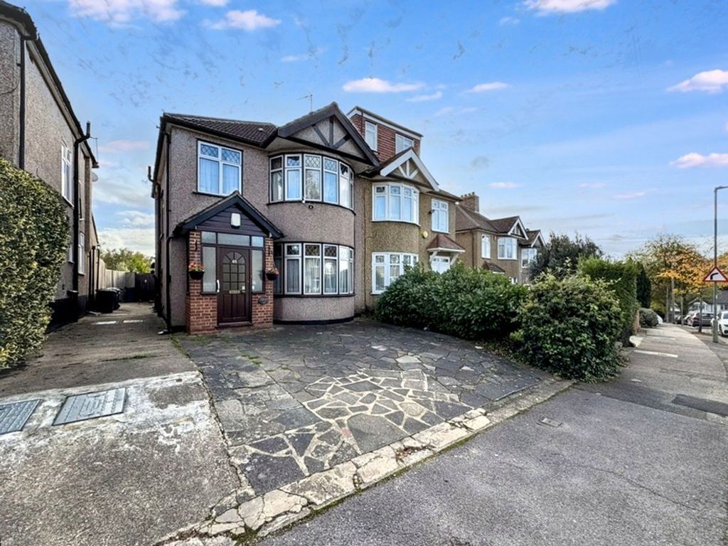 Property photo 1 of 17 Exterior