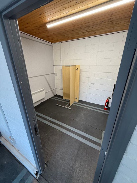 Property photo 2 of 5