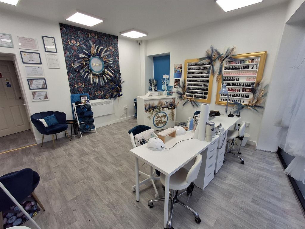 Property photo 2 of 8 Photo 1