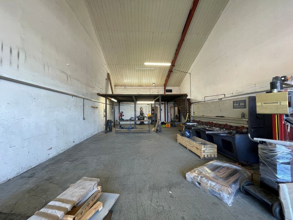 Property photo 2 of 6 Picture No. 06