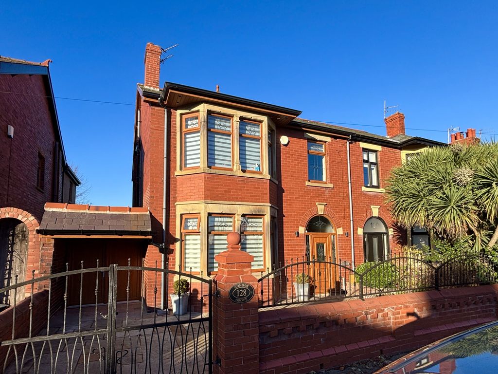 Property photo 1 of 38