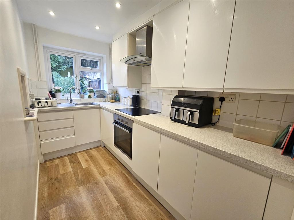 Property photo 2 of 12 Kitchen.Jpg