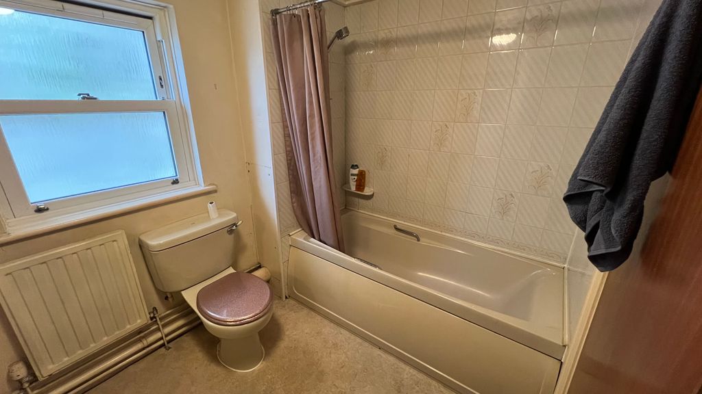 Property photo 3 of 5 Img_0301