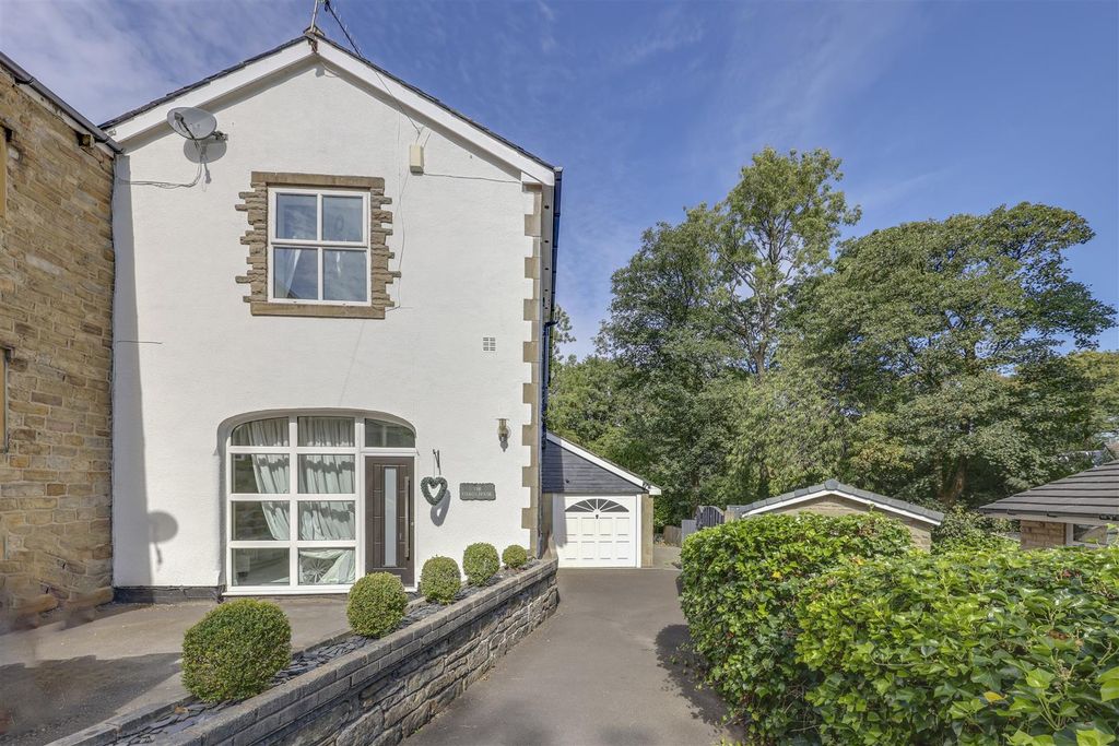 Property photo 1 of 50 Front Elevation