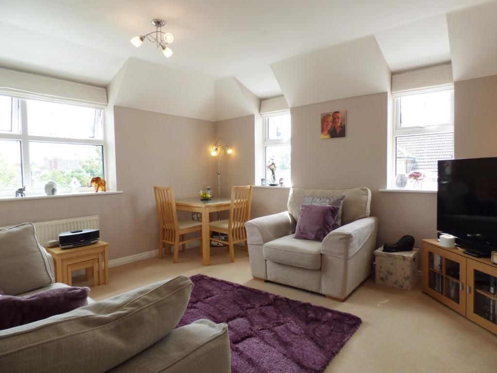 Property photo 2 of 8 22860_Room02Image345