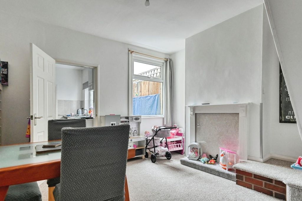 Property photo 3 of 18 74Ami14.Jpg