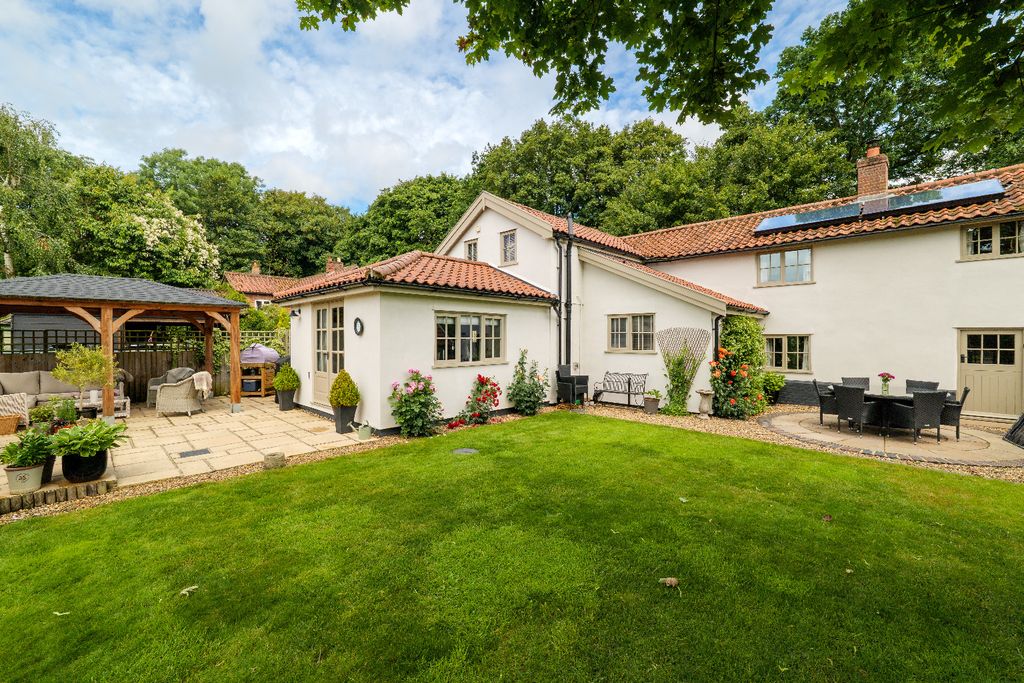 Property photo 1 of 28 4577190