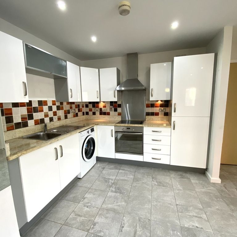 Property photo 3 of 13