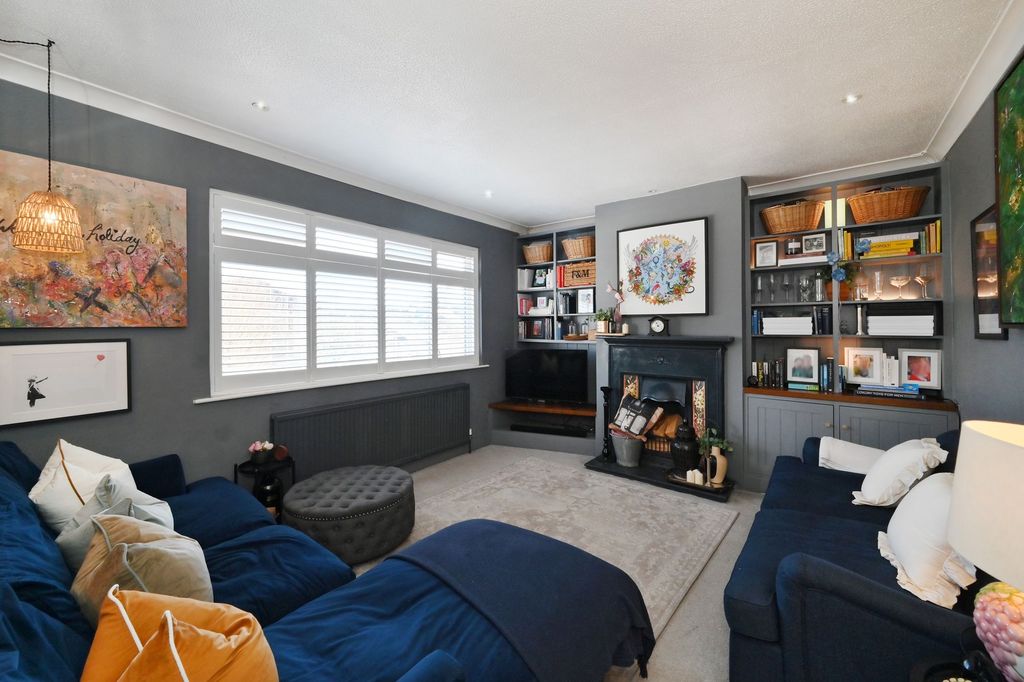 Property photo 1 of 15