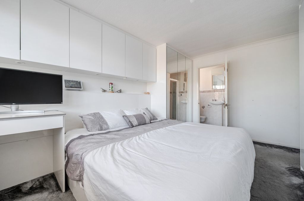 Property photo 3 of 20 1335751-19-6895Fe...