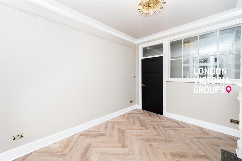 Property photo 2 of 22 1-13035.Jpg