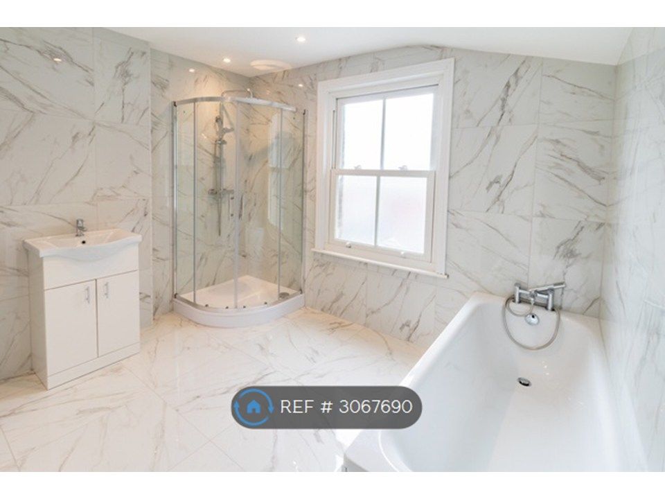 Property photo 3 of 10 Main Bathroom