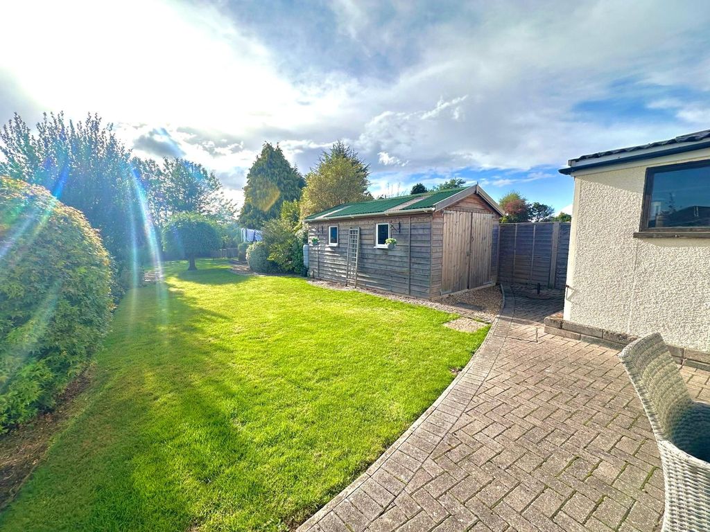 Property photo 3 of 28 Picture No. 15