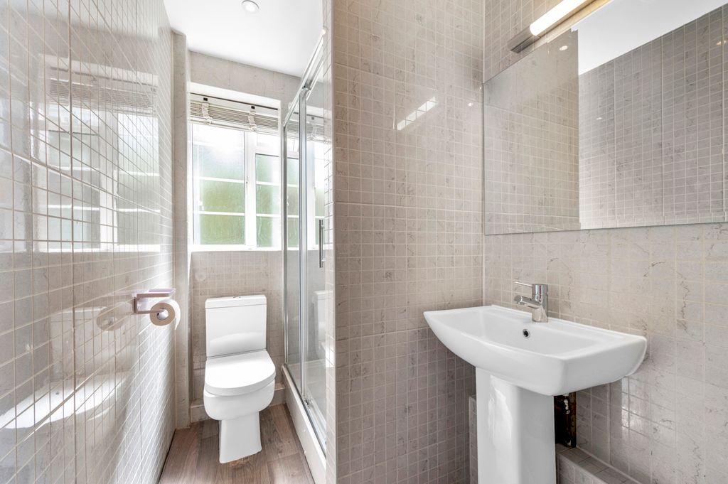 Property photo 2 of 11 Picture No. 08